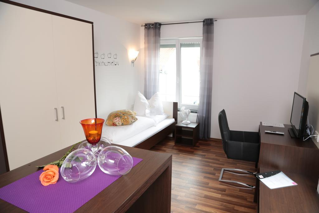 Hotel Am Marktplatz Gangkofen Chambre photo