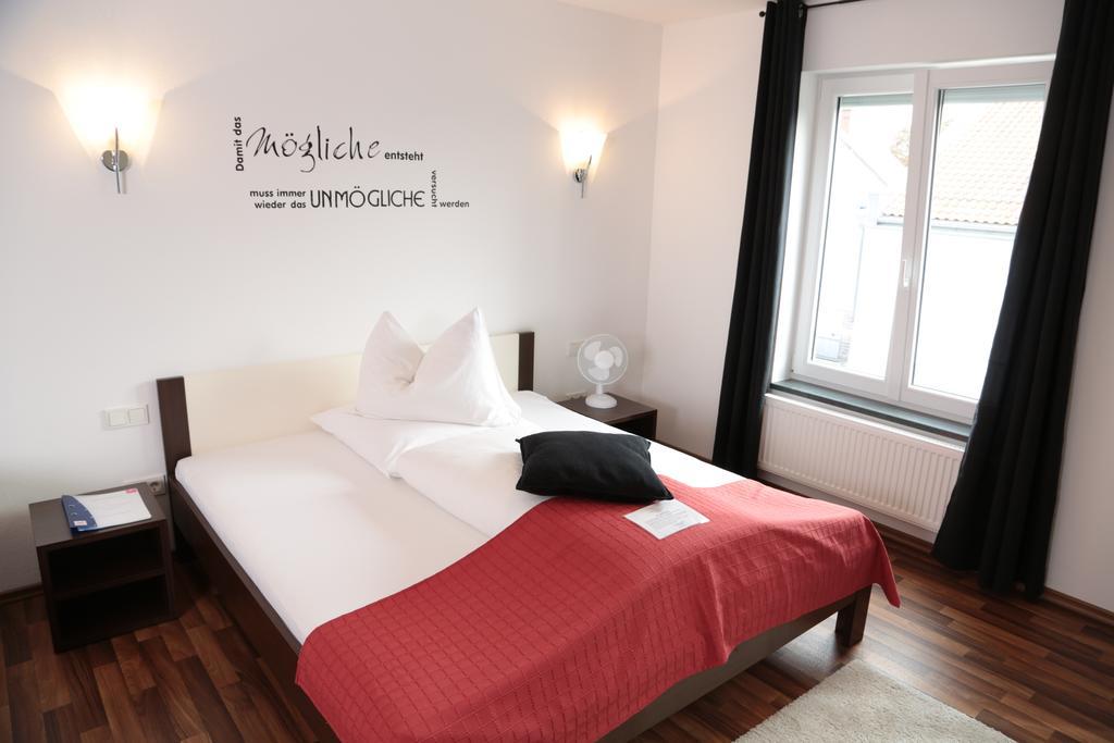 Hotel Am Marktplatz Gangkofen Chambre photo